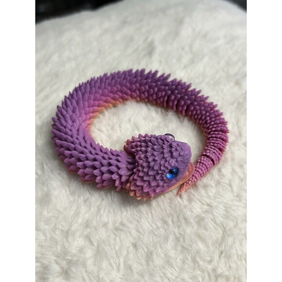 3D Printed Articulated Viper Snake. Fidget Toy. - Picture 3 of 8